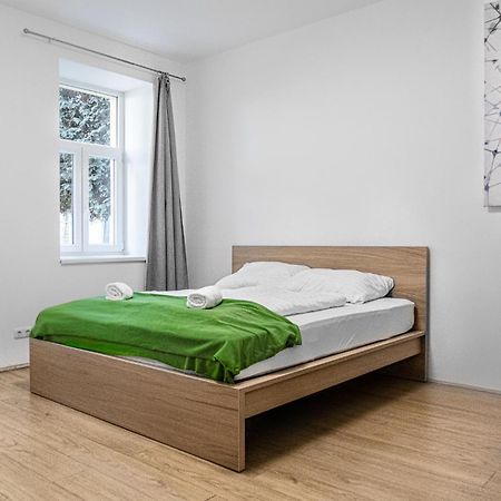 Lovely 2Br Shared Apartment, Enkplatz U3, 15Min To Center Відень Екстер'єр фото