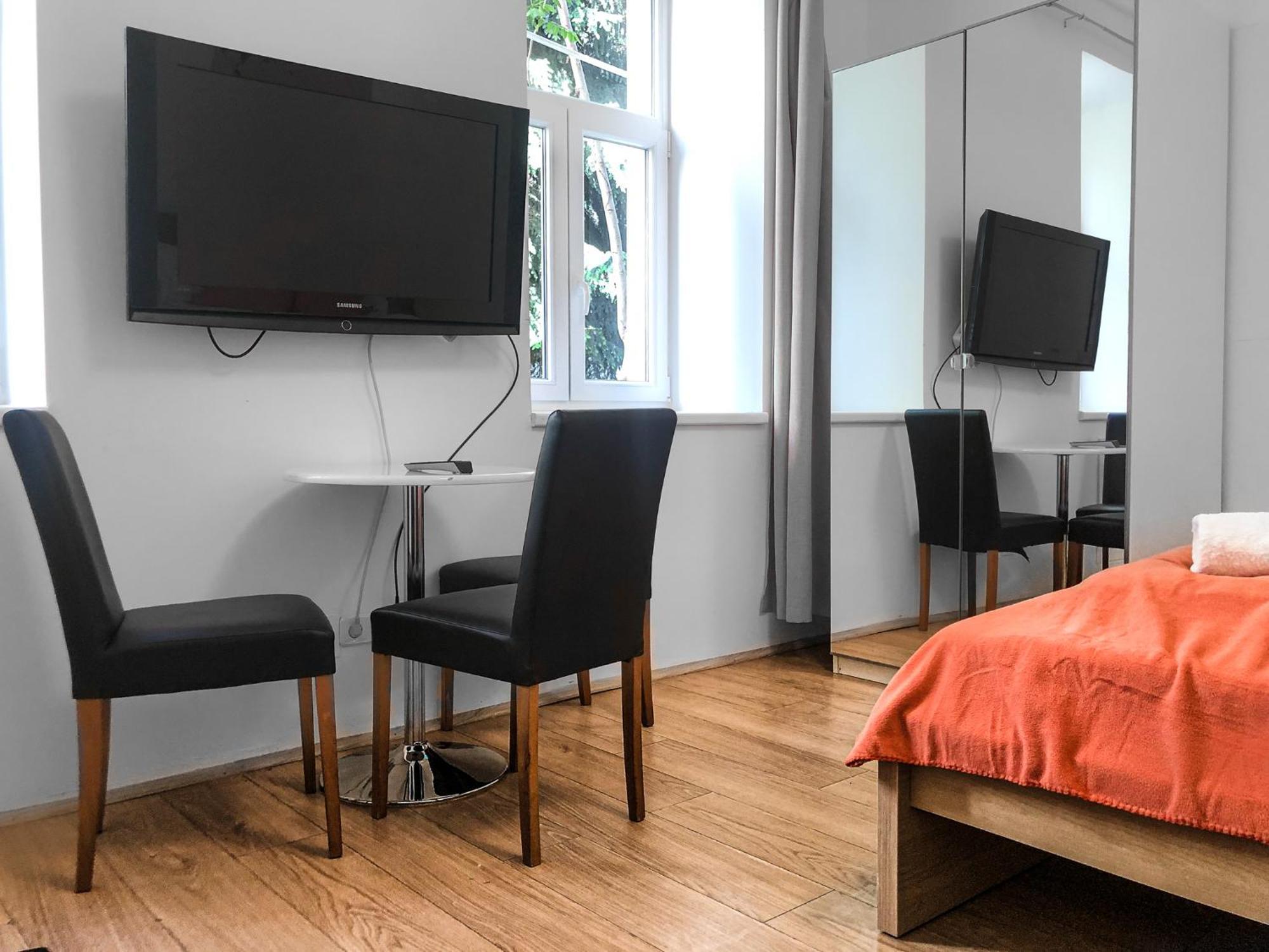 Lovely 2Br Shared Apartment, Enkplatz U3, 15Min To Center Відень Екстер'єр фото