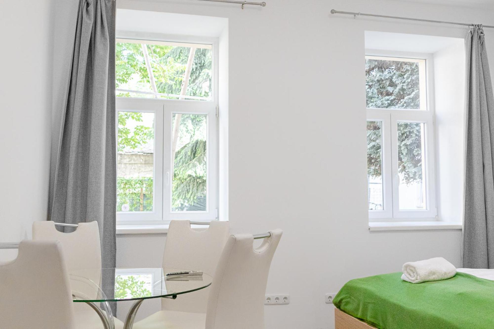 Lovely 2Br Shared Apartment, Enkplatz U3, 15Min To Center Відень Екстер'єр фото