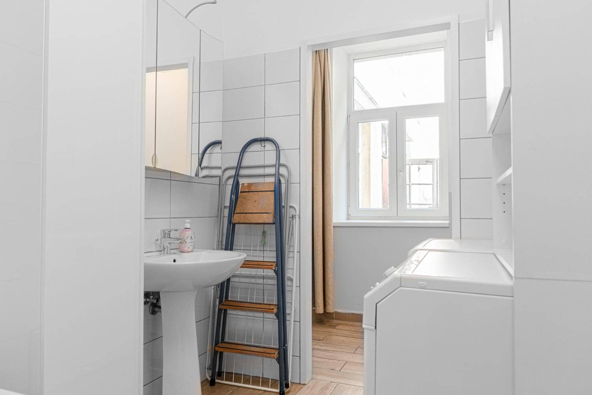 Lovely 2Br Shared Apartment, Enkplatz U3, 15Min To Center Відень Екстер'єр фото
